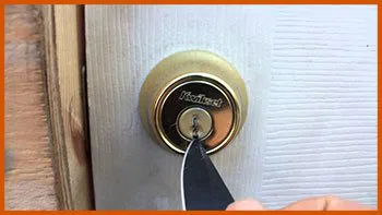Orlando Lock And Safe Orlando, FL 407-548-2020 - 7-broken-key-extraction